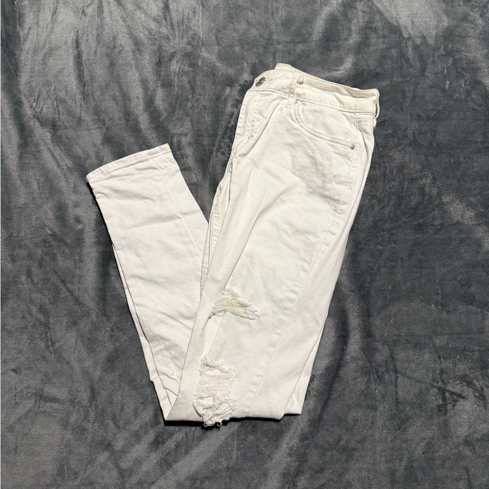 Refuge Women's Cream Distressed Skinny Jeans